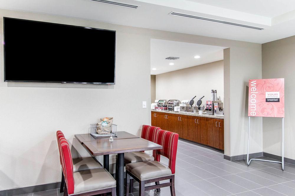 Comfort Suites Omaha Northwest מראה חיצוני תמונה
