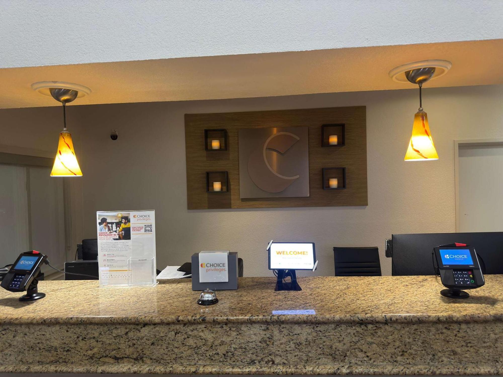 Comfort Suites Omaha Northwest מראה חיצוני תמונה